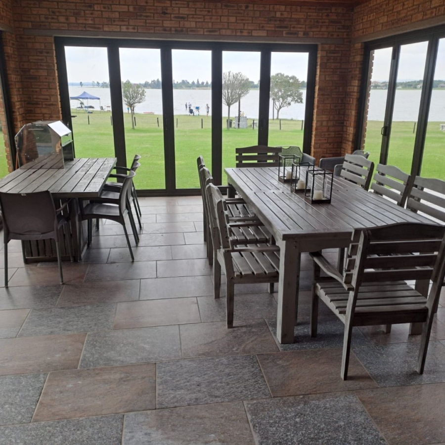  Bedroom Property for Sale in Oranjeville Free State